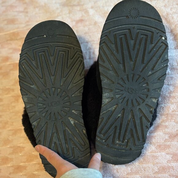 UGG Platform Disquette Slippers - Picture 8 of 11